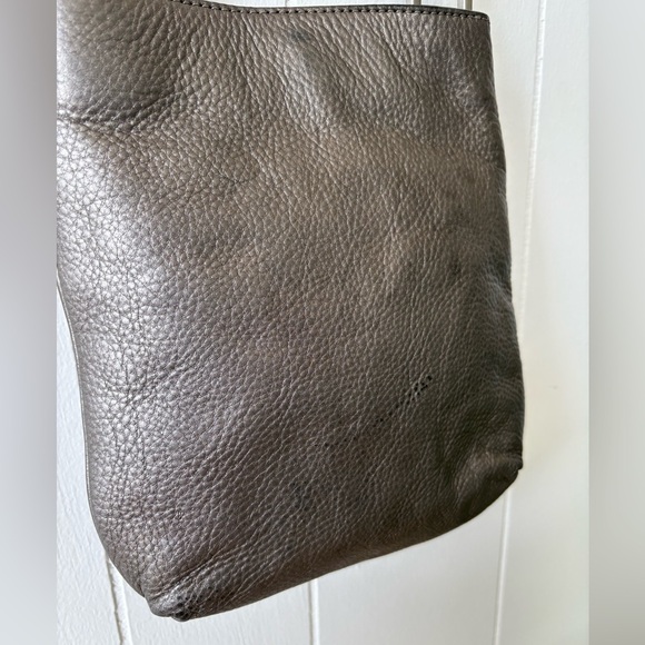 Michael Kors Metallic Leather Crossbody Bag - Picture 5 of 11